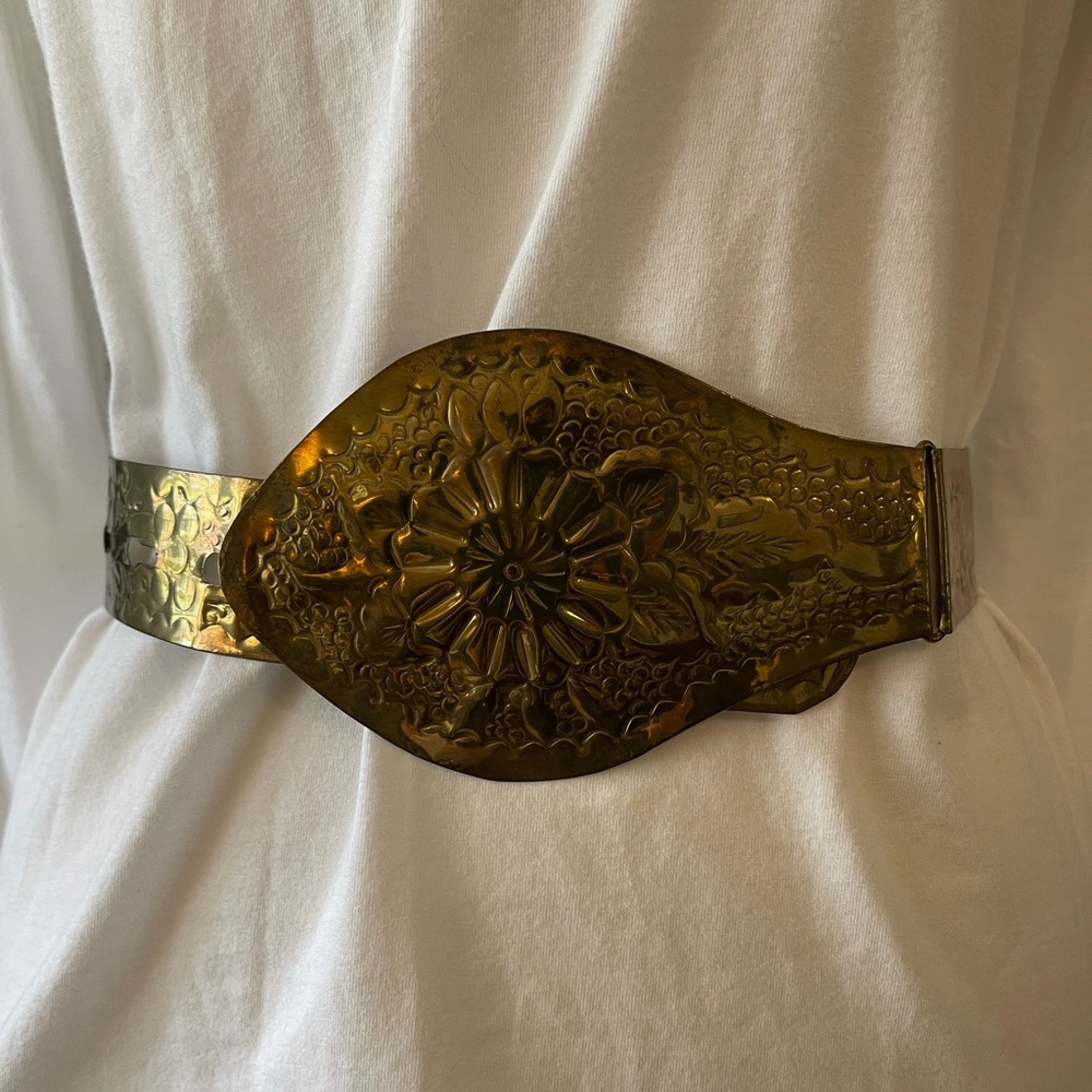 Vintage gold metal belt